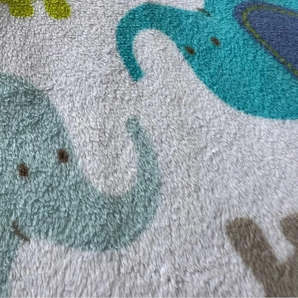 Blankets & Beyond Elephants Plush Double-Sided Baby Blanket Green Blue 27x31 HTF